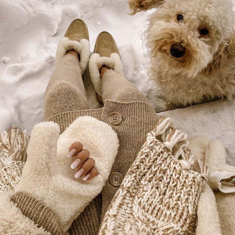 Get Perfect Cool and Cosy Winter Nails To Step Into The Season With Style