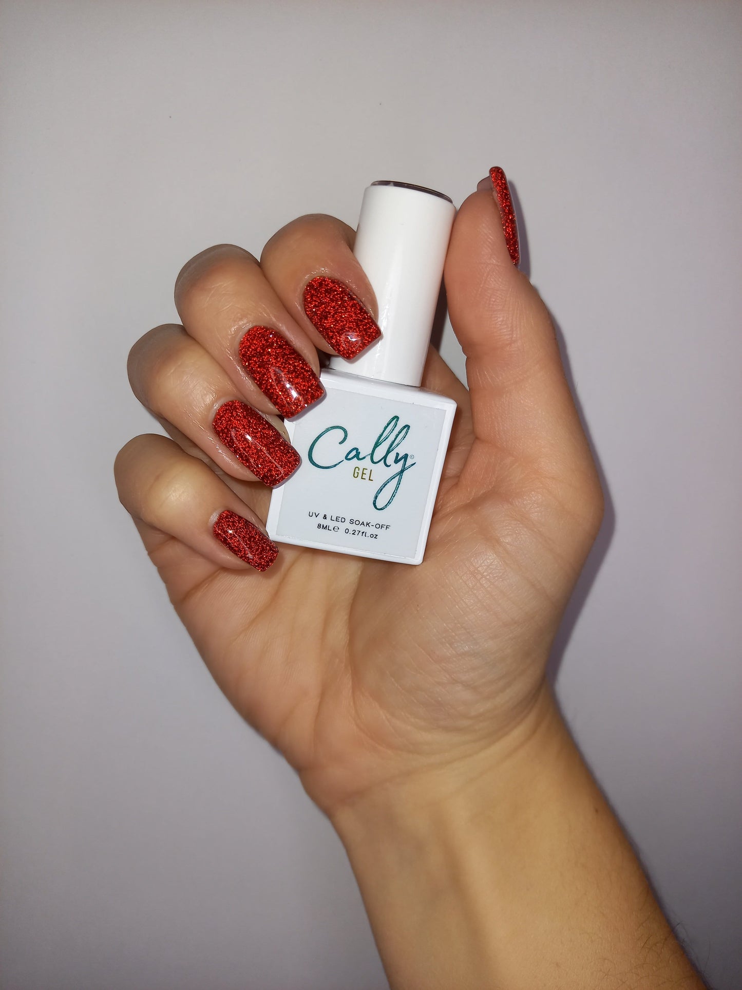 Moulin Rouge Cally Flash Gel Nail polish