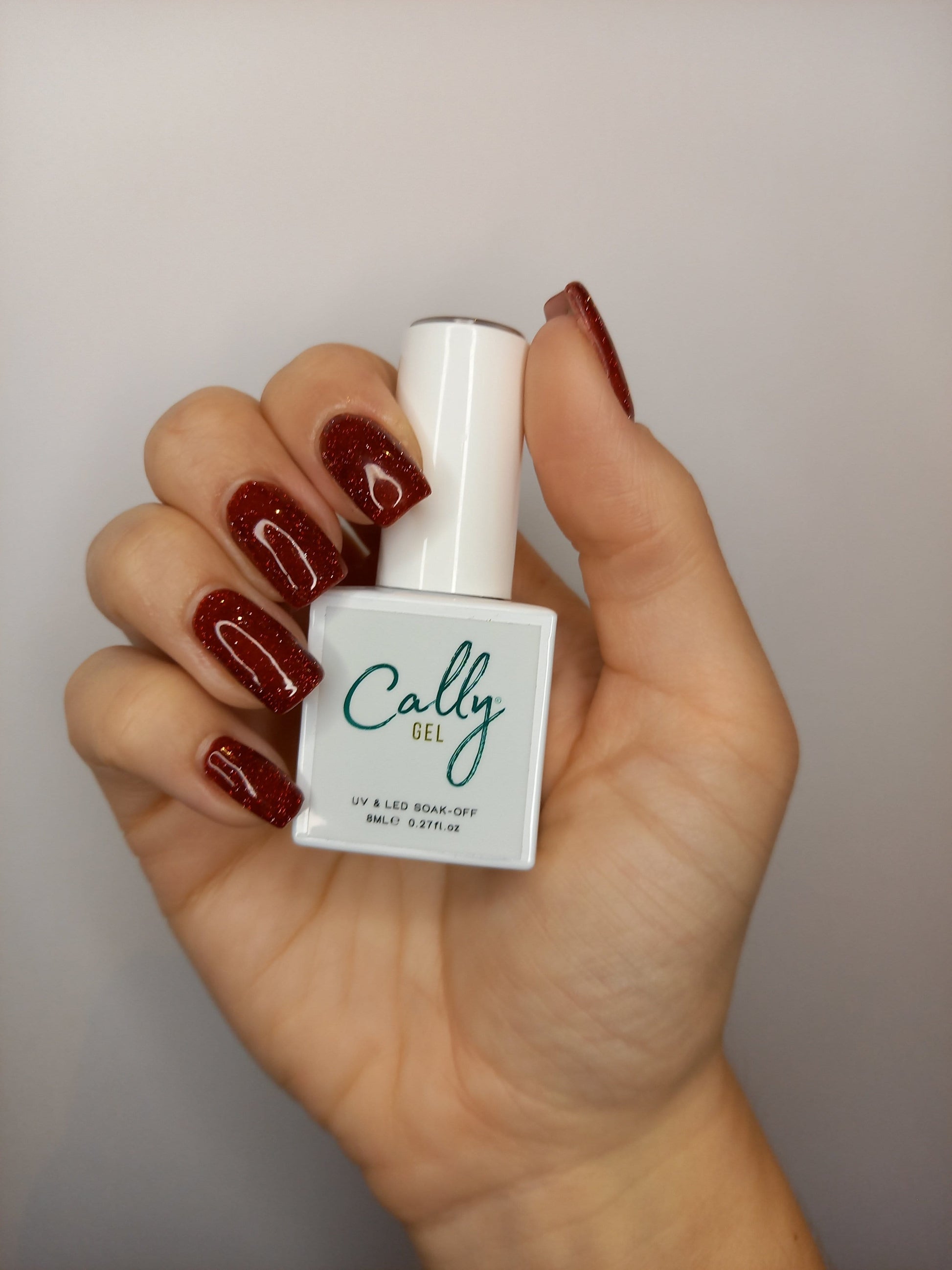 Moulin Rouge Cally Flash Gel Nail polish